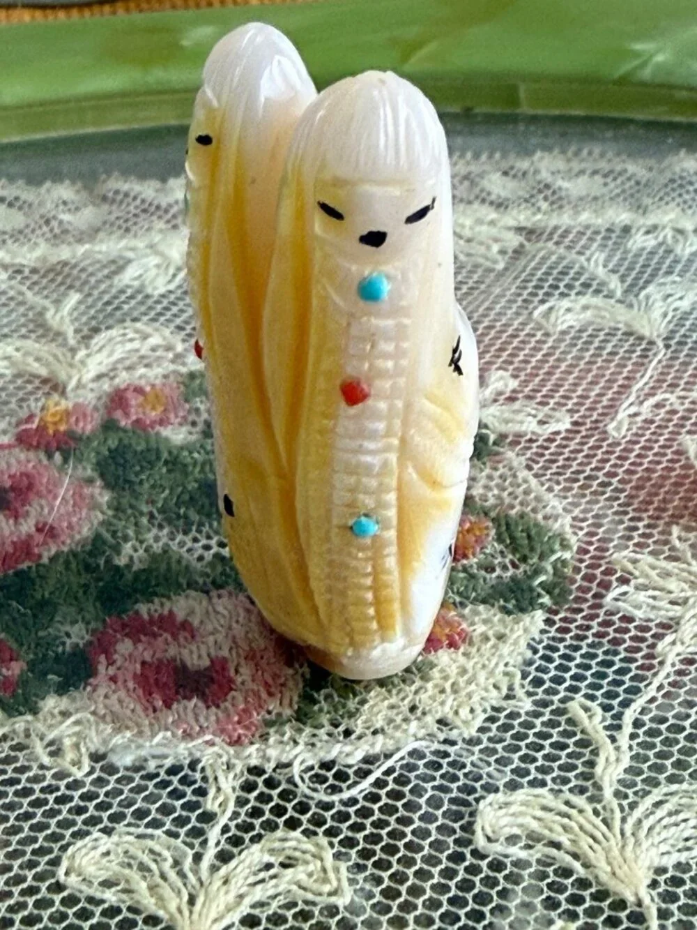 Vintage 60s Zuni Fetish Carved MOP Shell 4 Corn Maiden Sculpture